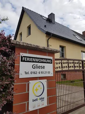 Ein Zertifikat, Auszeichnung, Logo oder anderes Dokument, das in der Unterkunft Ferienwohnung Gliese ausgestellt ist