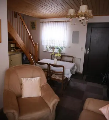 Ein Sitzbereich in der Unterkunft Ferienwohnung Gliese