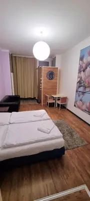Ein Bett oder Betten in einem Zimmer der Unterkunft Albert rooms