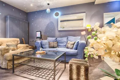 Ein Sitzbereich in der Unterkunft enjoy hotel Berlin City Messe