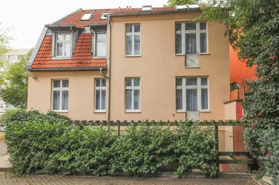 Das Gebäude in dem sich das Gasthaus befindet