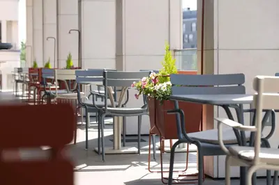 Ein Restaurant oder anderes Speiselokal in der Unterkunft Scandic Berlin Potsdamer Platz