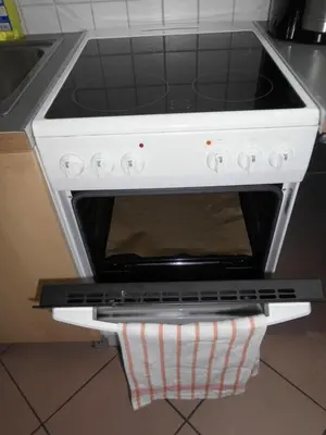 Küche/Küchenzeile in der Unterkunft Ferienwohnung Blankenfelde mit Schallschutz und Parkplatz