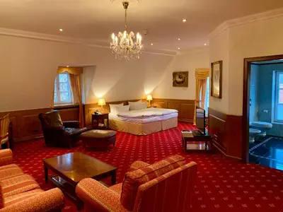 Ein Sitzbereich in der Unterkunft Schloss Diedersdorf
