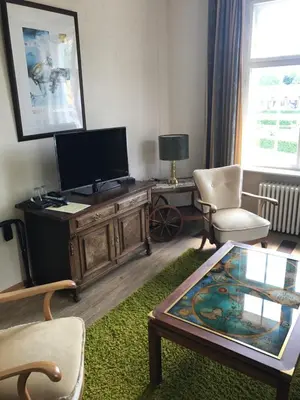 TV/Unterhaltungsangebot in der Unterkunft Bahnhofshotel Die Neue Bühne