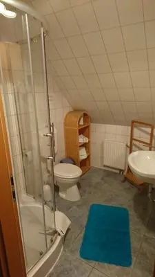 Ein Badezimmer in der Unterkunft Restaurant Rosengarten