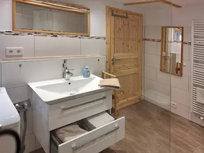 Ein Badezimmer in der Unterkunft Kulturfreizeiten Ferienwohnungen