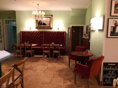 Ein Sitzbereich in der Unterkunft Hotel & Restaurant Raueneck