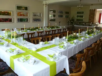 Ein Restaurant oder anderes Speiselokal in der Unterkunft Hotel Zum Birkenhof