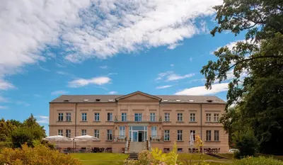 Das Gebäude in dem sich das Hotel befindet