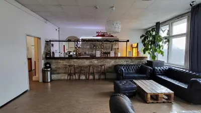 Ein Sitzbereich in der Unterkunft Metropol Hostel Berlin
