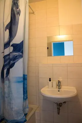 Ein Badezimmer in der Unterkunft Metropol Hostel Berlin
