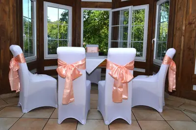 Ein Sitzbereich in der Unterkunft Strandhotel Buckow Resort & SPA gut-Hotels SEE