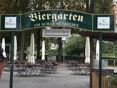 Ein Zertifikat, Auszeichnung, Logo oder anderes Dokument, das in der Unterkunft Villa Fallingstar ausgestellt ist