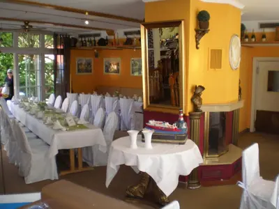 Ein Sitzbereich in der Unterkunft Gasthaus Stobbermühle