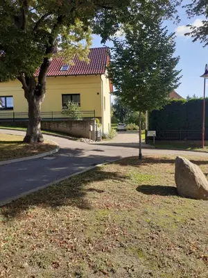 Das Gebäude in dem sich die Ferienwohnung befindet