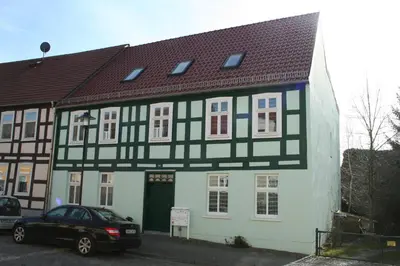 Das Gebäude in dem sich die Ferienwohnung befindet