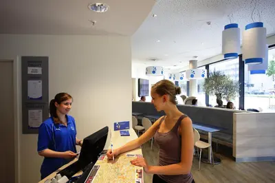 Gäste, die in der Unterkunft H2 Hotel Berlin-Alexanderplatz übernachten