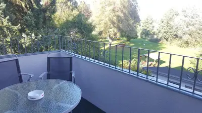Ein Balkon oder eine Terrasse in der Unterkunft Ferienhaus am See