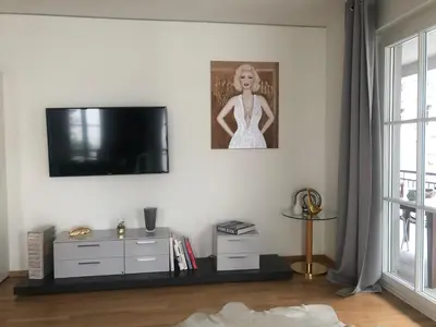 TV/Unterhaltungsangebot in der Unterkunft Luxury 145 m2 Apartment with Terrace