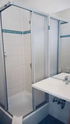Ein Badezimmer in der Unterkunft Landhotel Krausnick