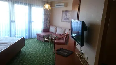 TV/Unterhaltungsangebot in der Unterkunft Landhotel Krausnick