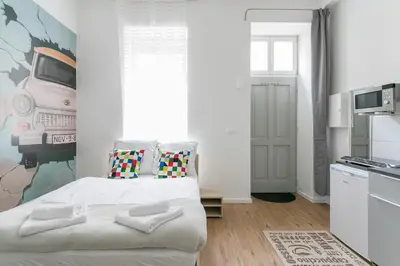 Ein Bett oder Betten in einem Zimmer der Unterkunft Studio Apartment for 3