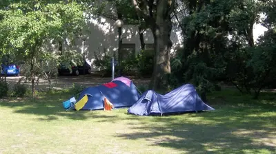 Ein Garten an der Unterkunft Jugendherberge-Berlin-International