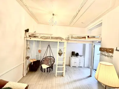 Ein Sitzbereich in der Unterkunft Loft in Prenzlauerberg