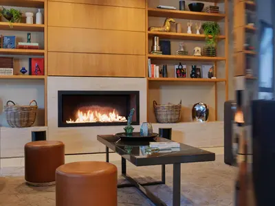 Ein Sitzbereich in der Unterkunft Adina Apartment Hotel Berlin Mitte