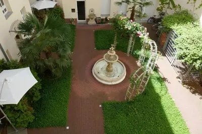 Ein Garten an der Unterkunft Apartments Nähe Hauptbahnhof