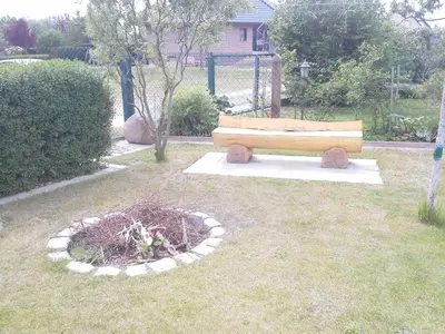 Ein Garten an der Unterkunft Familie Drescher