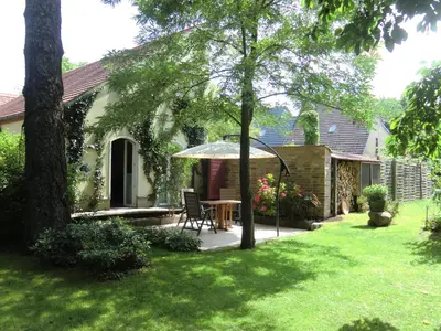 Ein Garten an der Unterkunft maisonette