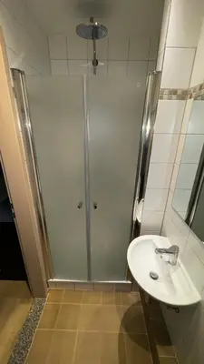 Ein Badezimmer in der Unterkunft Nu Wave Hotel Berlin - Digital Check-In