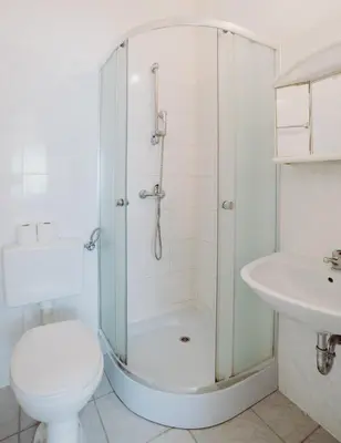 Ein Badezimmer in der Unterkunft Alper Hotel am Potsdamer Platz