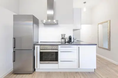 Küche/Küchenzeile in der Unterkunft The Goethe Group Loft, 2 BR, 2 bath rooms, one living room, family friendly, 2-5 Guests