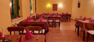 Ein Restaurant oder anderes Speiselokal in der Unterkunft Landgasthof Rieben