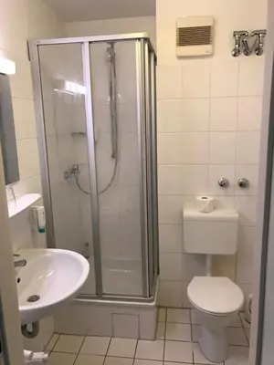 Ein Badezimmer in der Unterkunft Gästehaus Alpinia