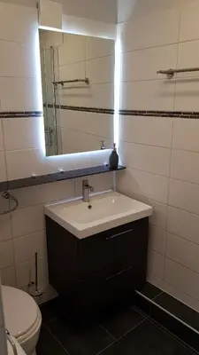 Ein Badezimmer in der Unterkunft Zimmer am Schwielowsee