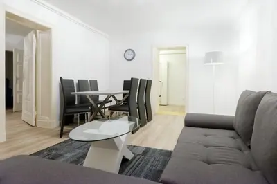 Ein Sitzbereich in der Unterkunft BIG Central City Apt. Potsdamer Platz