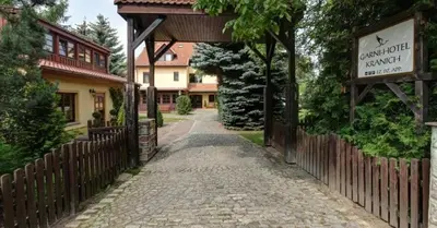Das Gebäude in dem sich die Pension befindet