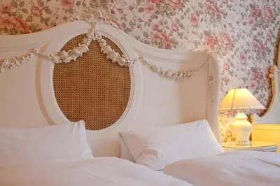 Ein Bett oder Betten in einem Zimmer der Unterkunft Hotel-Pension Funk am Kurfürstendamm