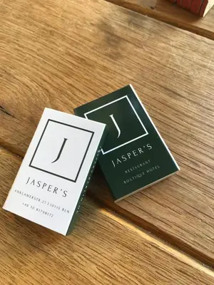 Ein Zertifikat, Auszeichnung, Logo oder anderes Dokument, das in der Unterkunft Jaspers Boutique Rooms ausgestellt ist