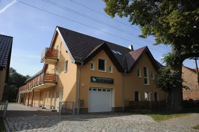Das Gebäude in dem sich die Ferienwohnung befindet