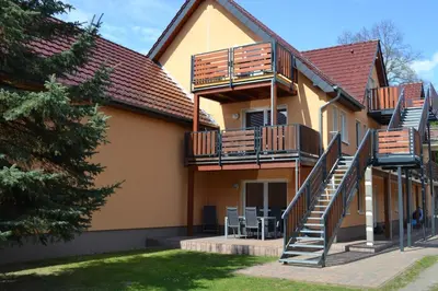 Das Gebäude in dem sich die Ferienwohnung befindet