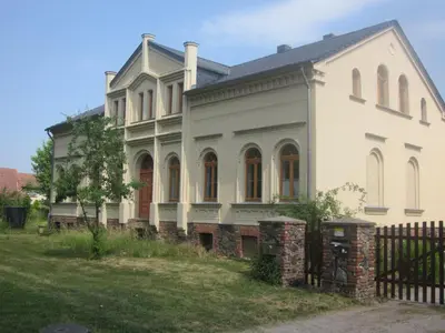 Das Gebäude in dem sich die Ferienwohnung befindet