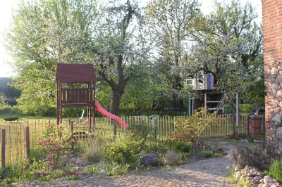 Ein Garten an der Unterkunft Ferienwohnung Pusteblume