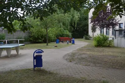 Ein Garten an der Unterkunft Jugendherberge Potsdam