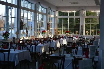 Ein Restaurant oder anderes Speiselokal in der Unterkunft Neu-Helgoland