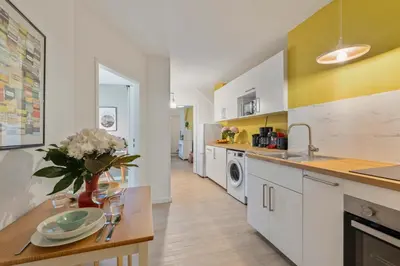 Küche/Küchenzeile in der Unterkunft Holiday 33 Apartments ABCD Alexanderplatz
